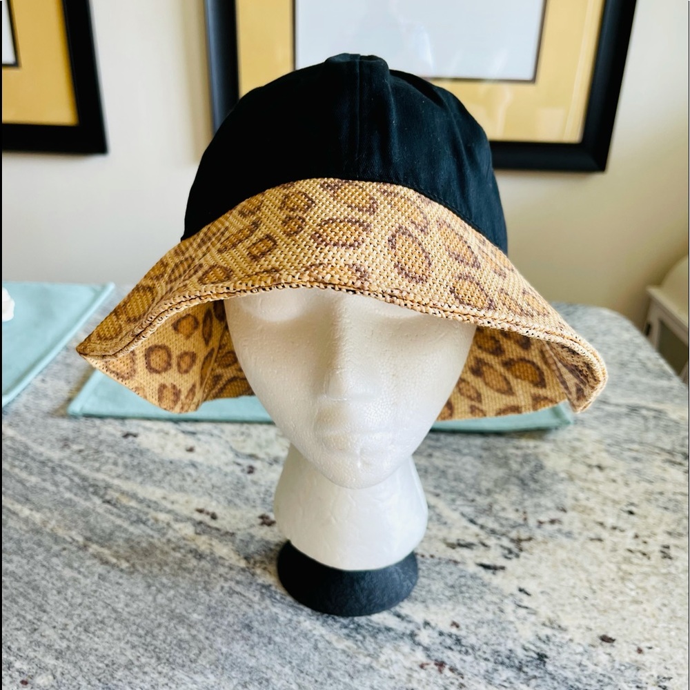 BUCKET HAT ANIMAL PRINT BLACK HUTKONIG